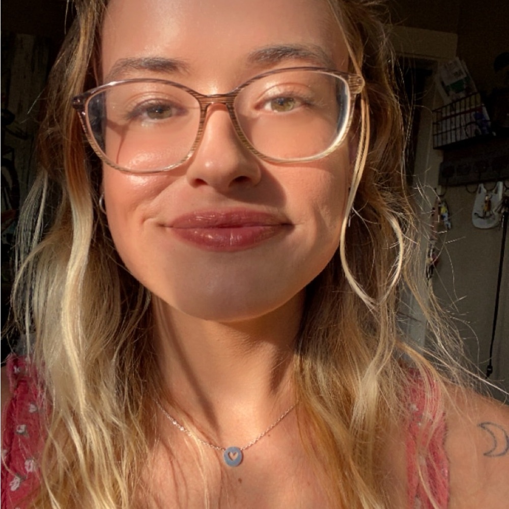 Meet your Posher, Kelsi